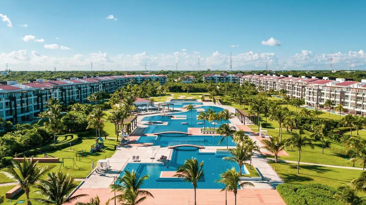 Mareazul Luxurious 2,5 Bedroom Apartment contacts